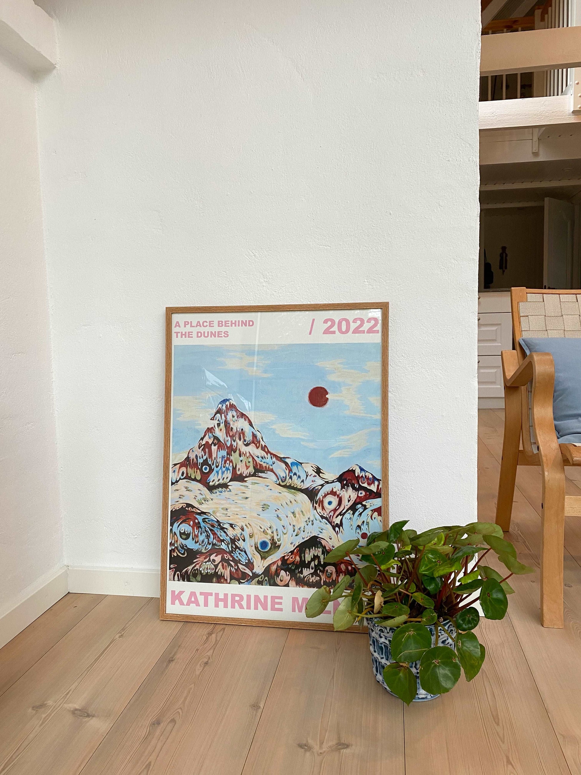 Kunstplakaten A place behind the dunes af Kathrine Milner i størrelse 70 x 100 cm
